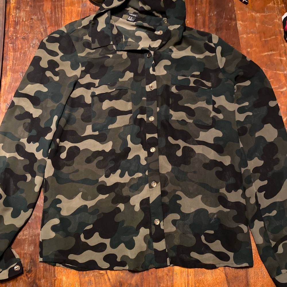 Camo Forever 21 blouse